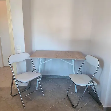 Pefki 8 * Artemisio