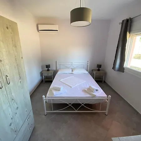 Pefki 8 Apartment Artemisio